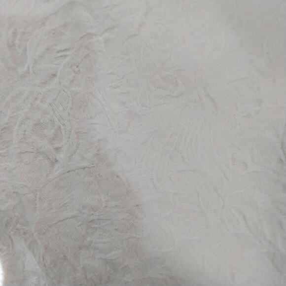 CRATE & BARREL! 100% COTTON CREAM ON CREAM ABSTRACT FLORAL TEXTURE TABLECLOTH! - Picture 7 of 12